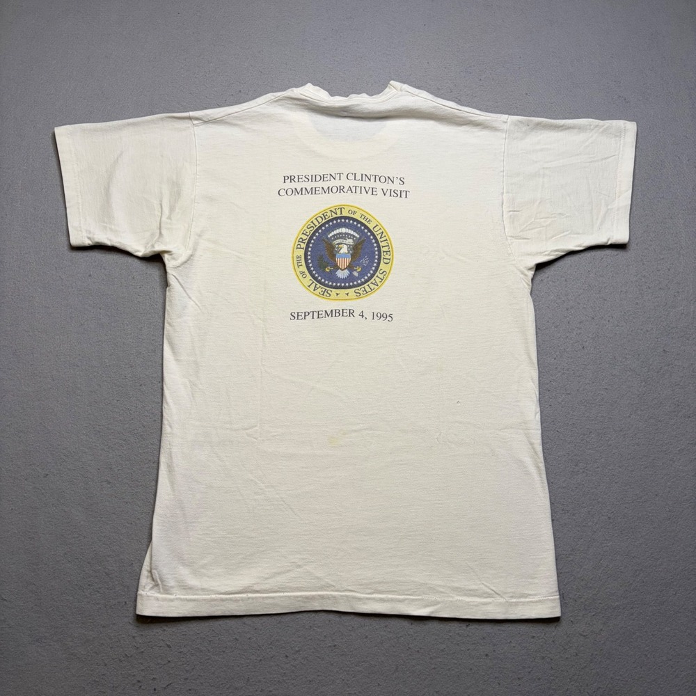 Fruit of the Loom T-Shirt Mens L White 90s Vintage President Clinton CSUMB Visit